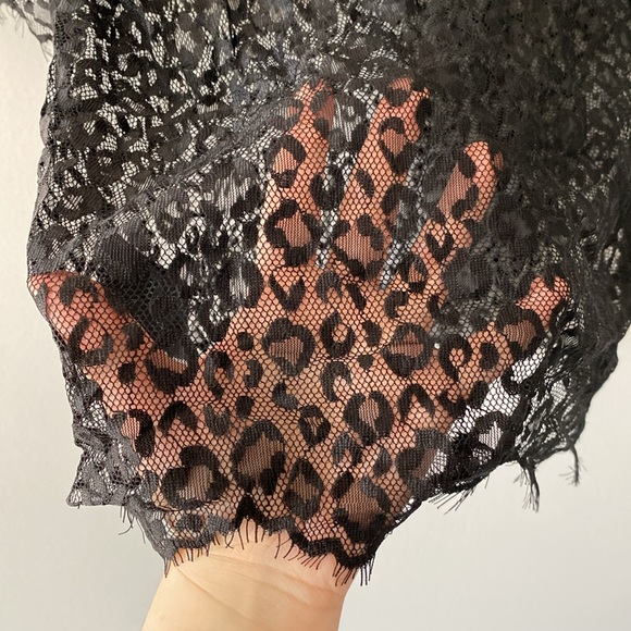 H&M sheer leopard top - Picture 5 of 5